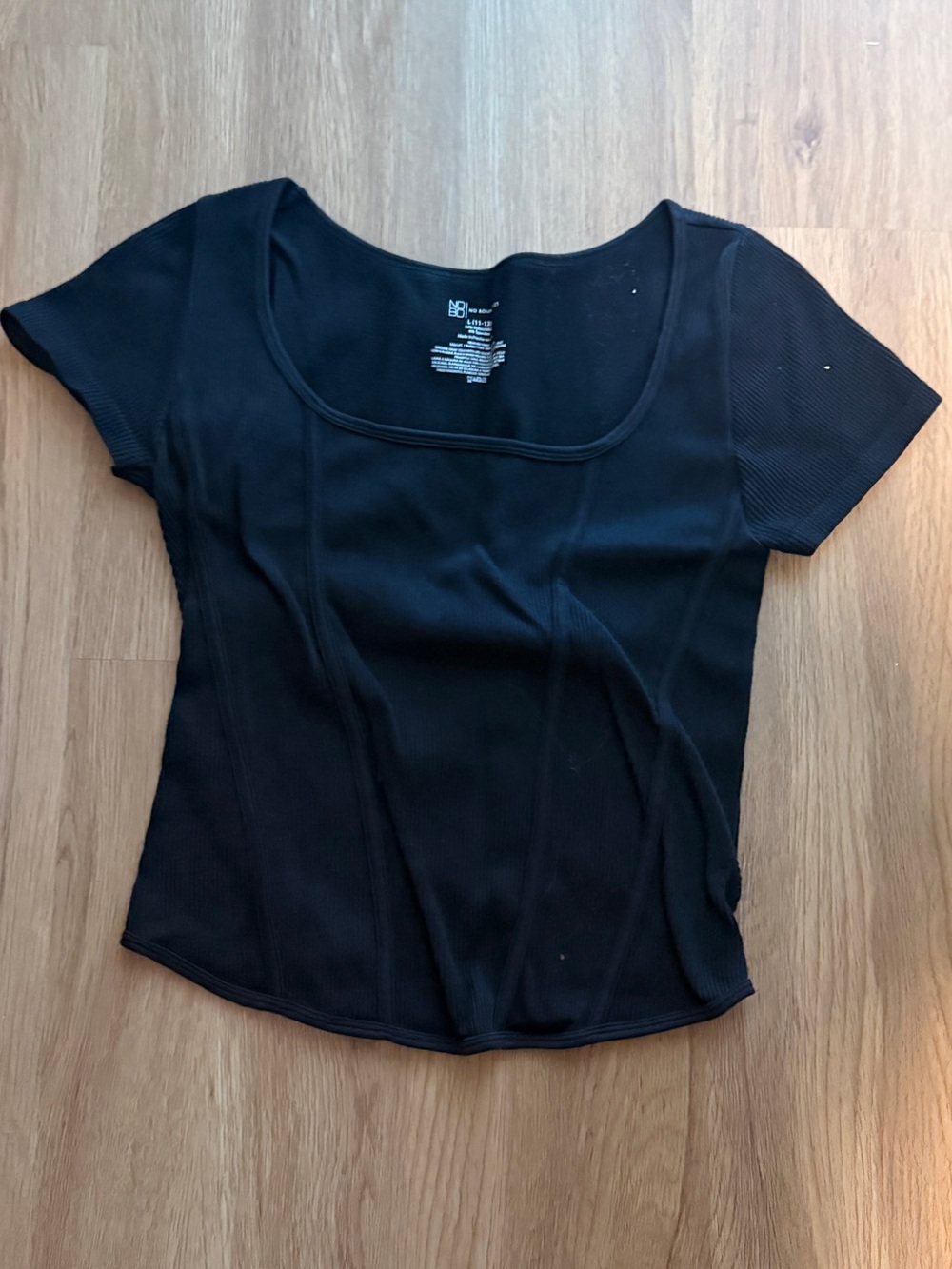 Women’s no boundaries scoop neck black top